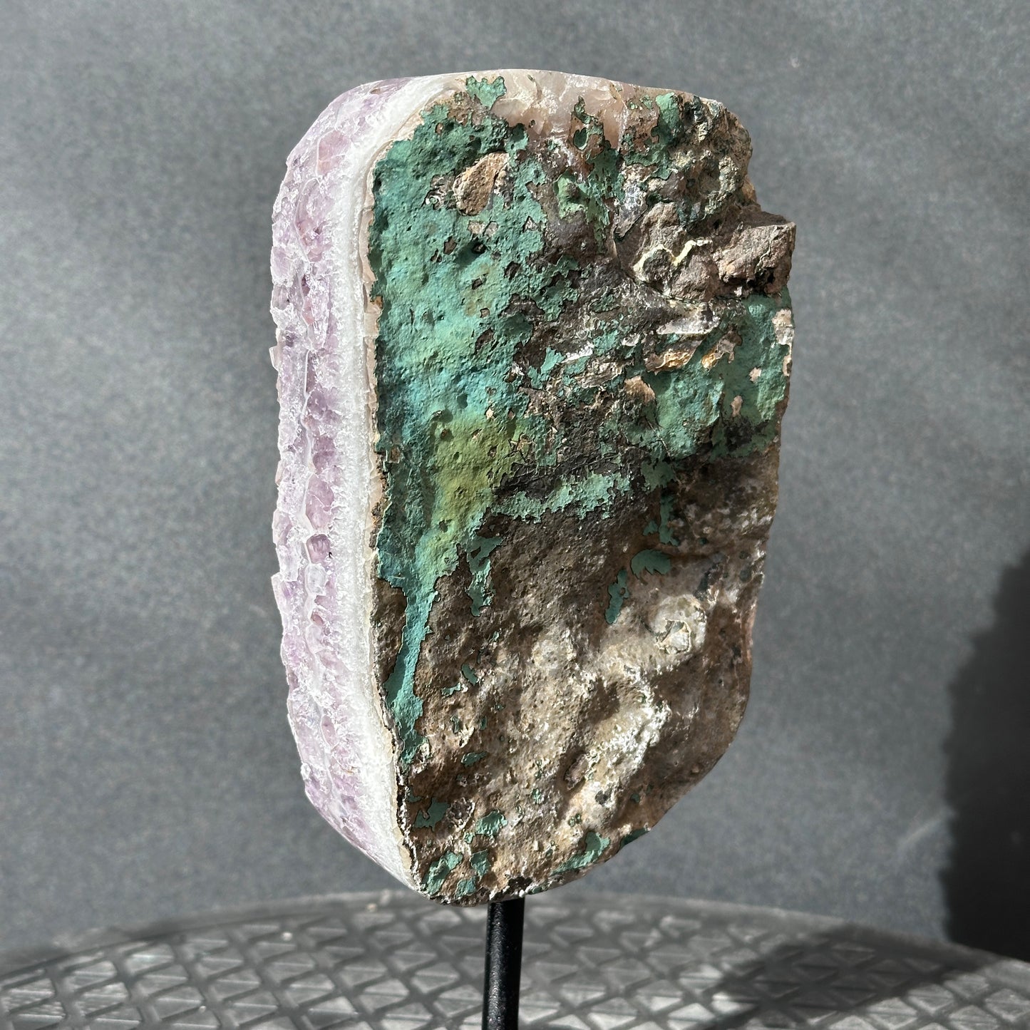 Collector Grade Brazilian Amethyst – Calcite Coexistence with Soft Sugar Texture