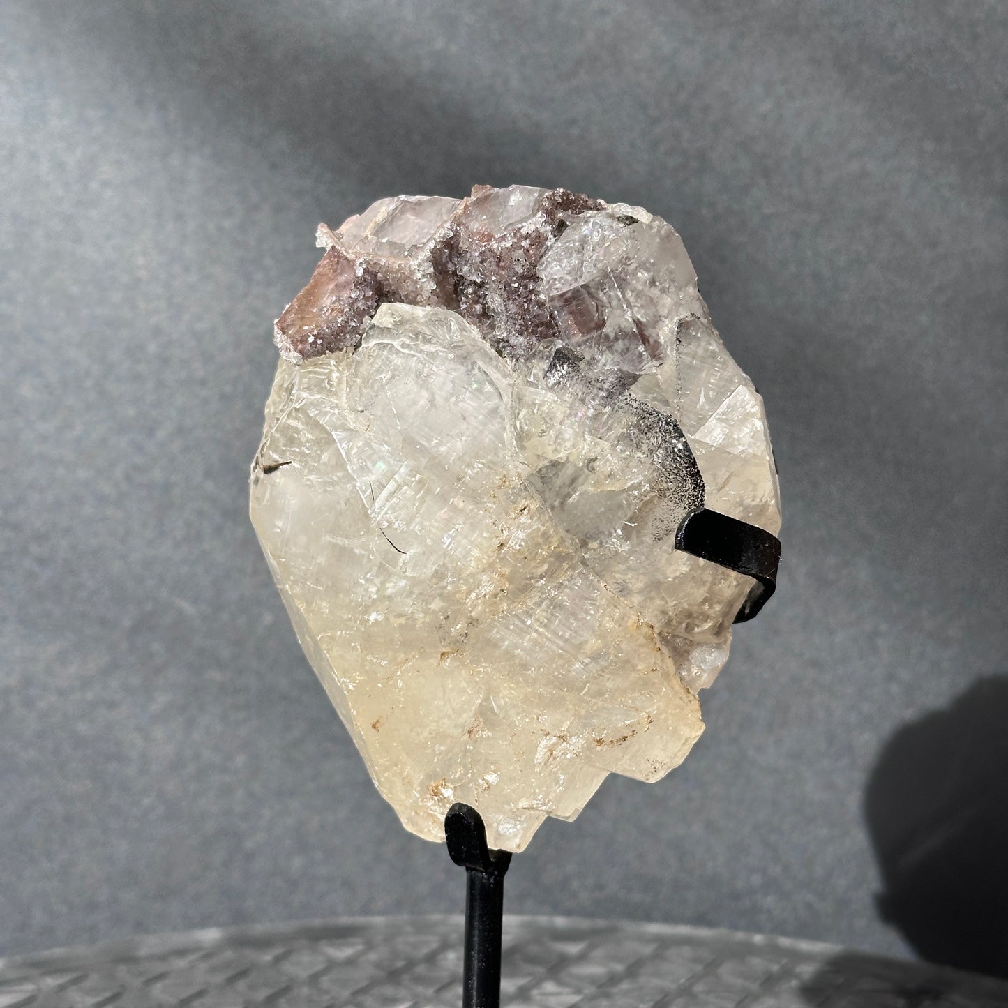 Collector Grade Brazilian Amethyst – Calcite Coexistence with Sugar Texture
