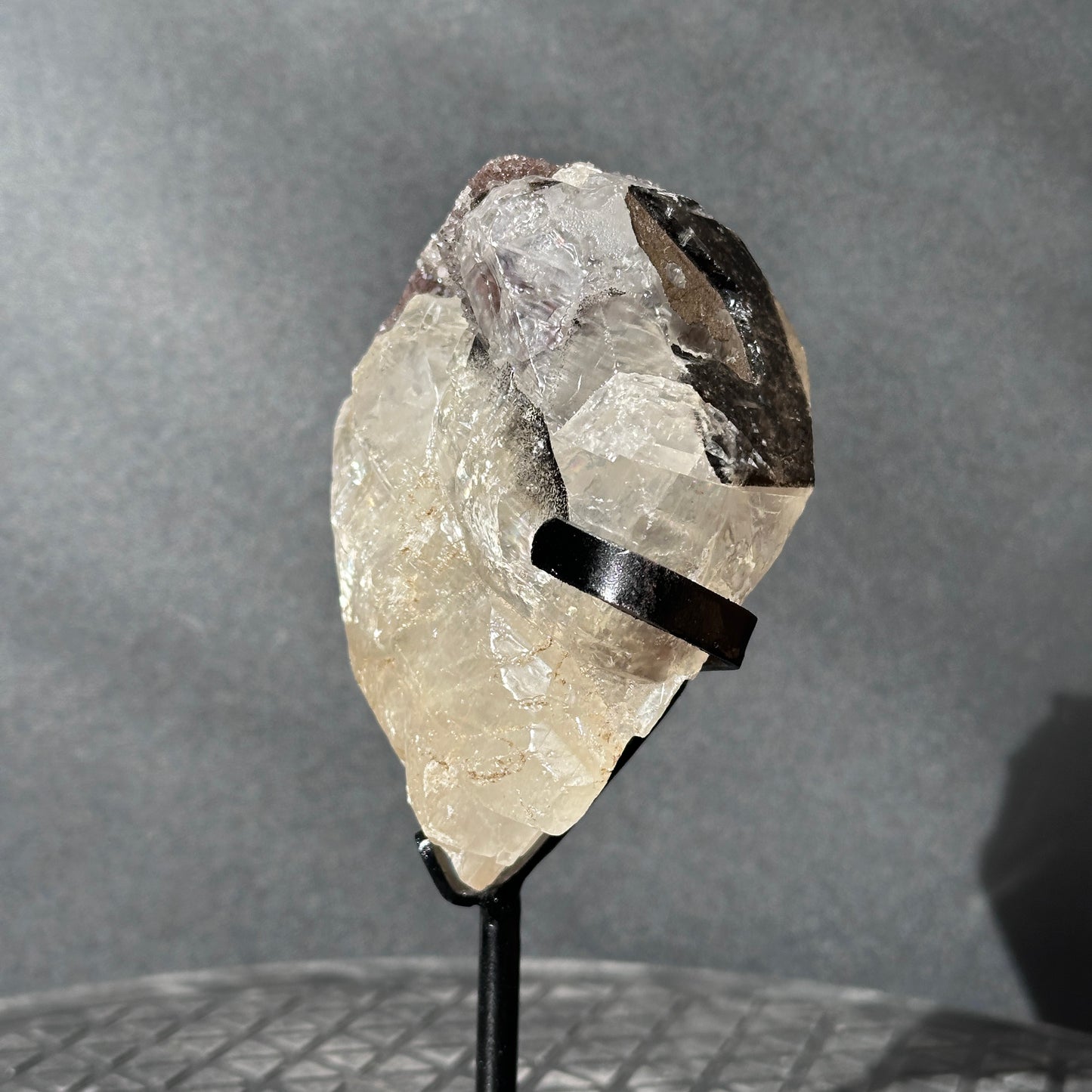 Collector Grade Brazilian Amethyst – Calcite Coexistence with Sugar Texture