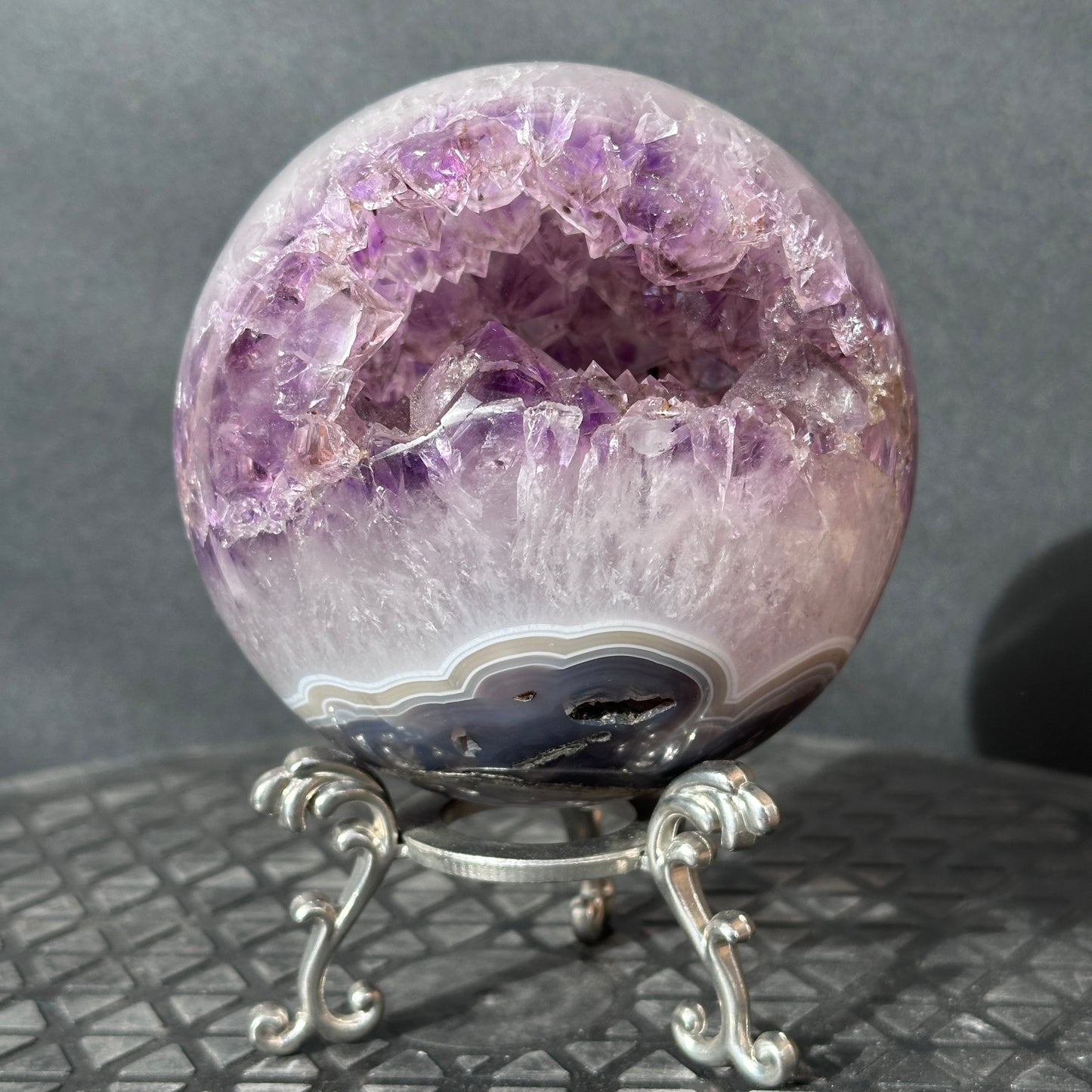 Collector Grade Brazilian Agate & Amethyst – Open Mouth Druzy Formation