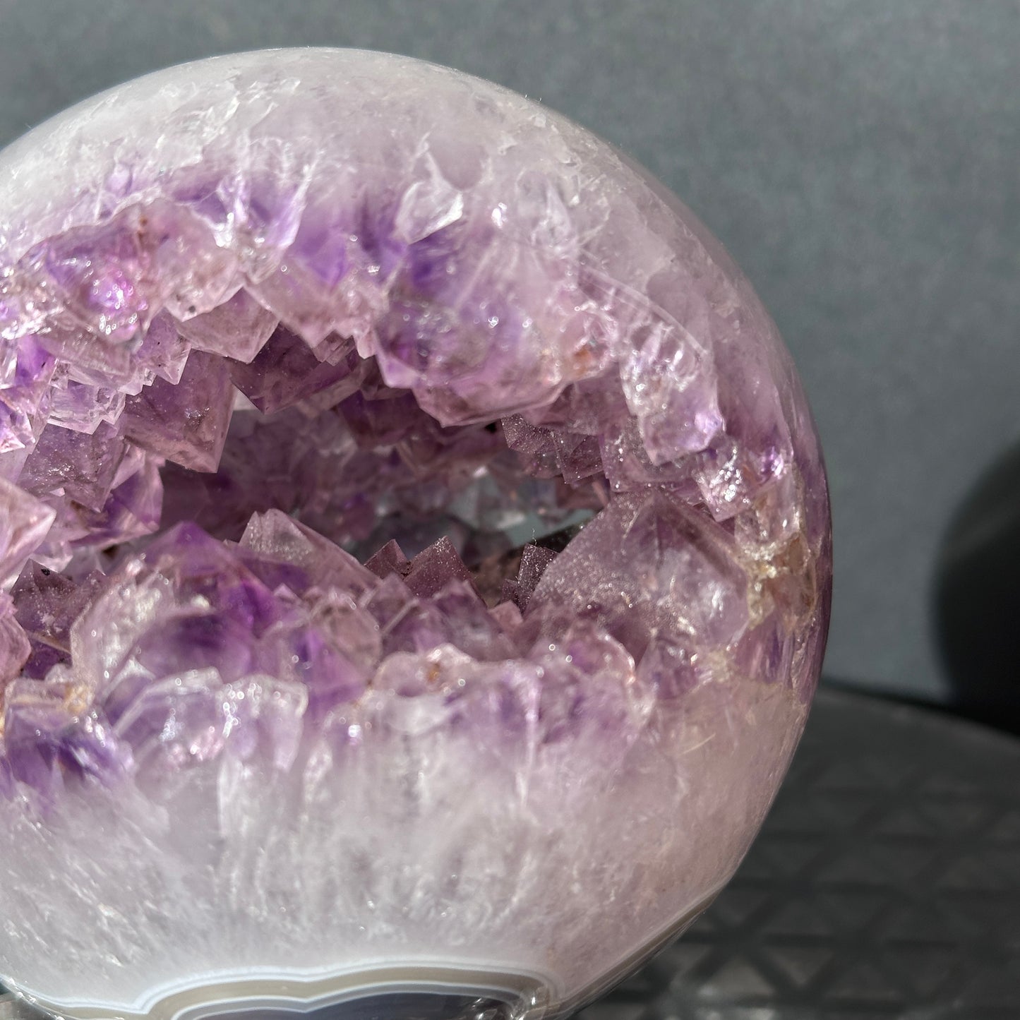 Collector Grade Brazilian Agate & Amethyst – Open Mouth Druzy Formation