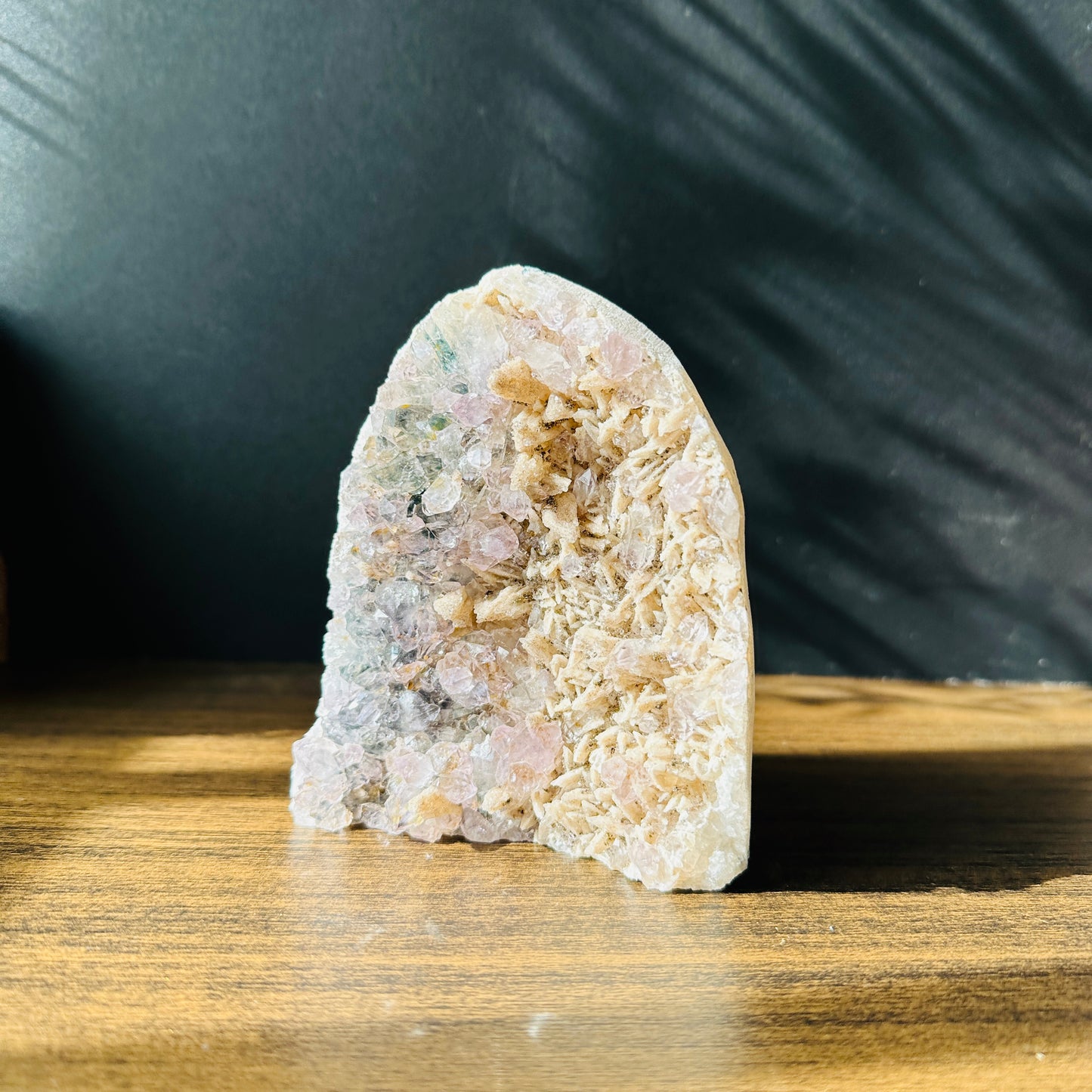 Collector Grade Brazilian Amethyst Cluster – Calcite Coexistence with Sugar Texture