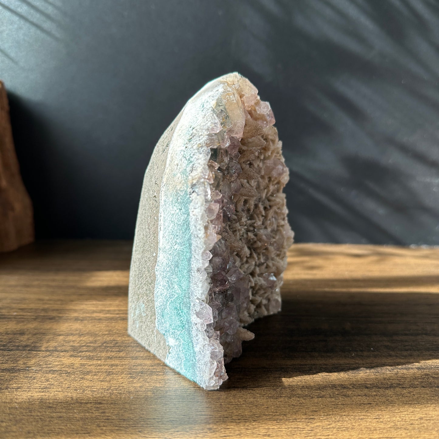 Collector Grade Brazilian Amethyst Cluster – Calcite Coexistence with Sugar Texture