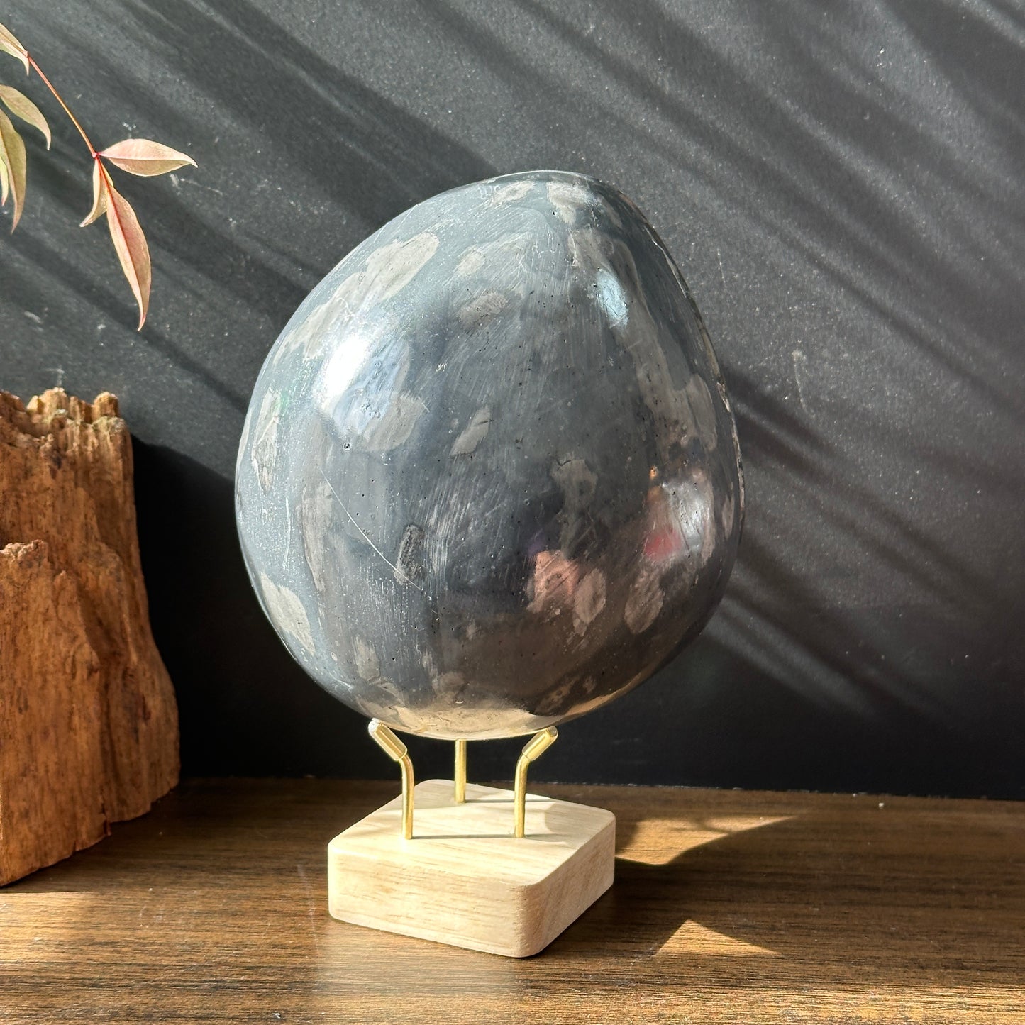 Uruguayan Amethyst Dragon Egg