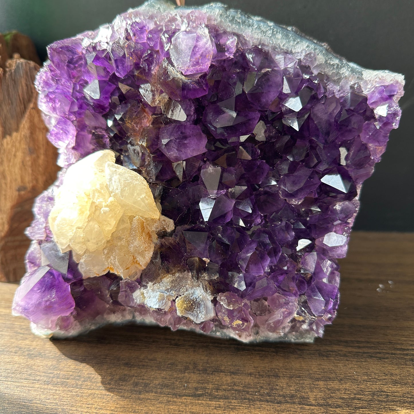 Uruguayan Amethyst with Calcite Coexisting Rough Stone