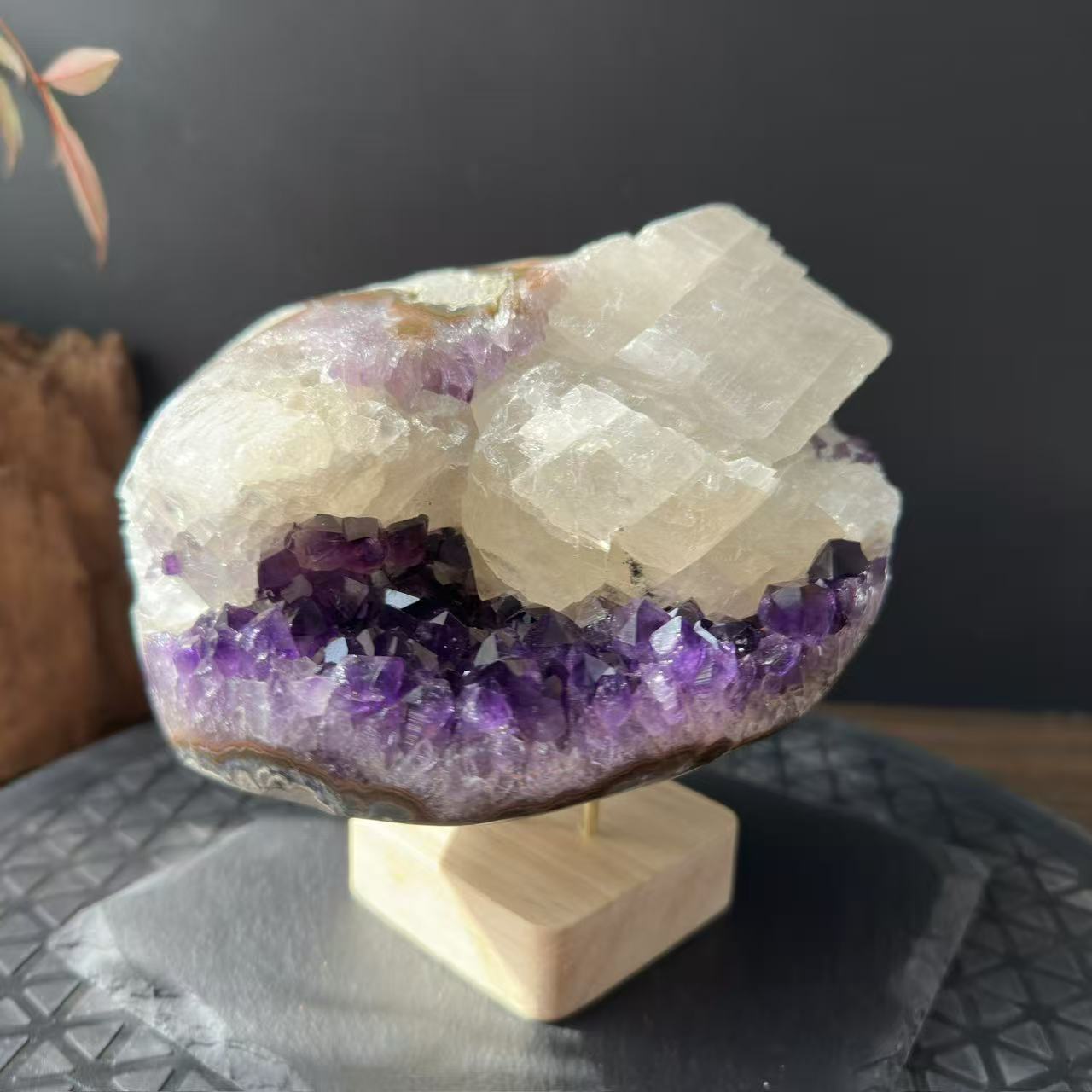 Uruguayan Amethyst with Calcite Coexisting Rough Stone