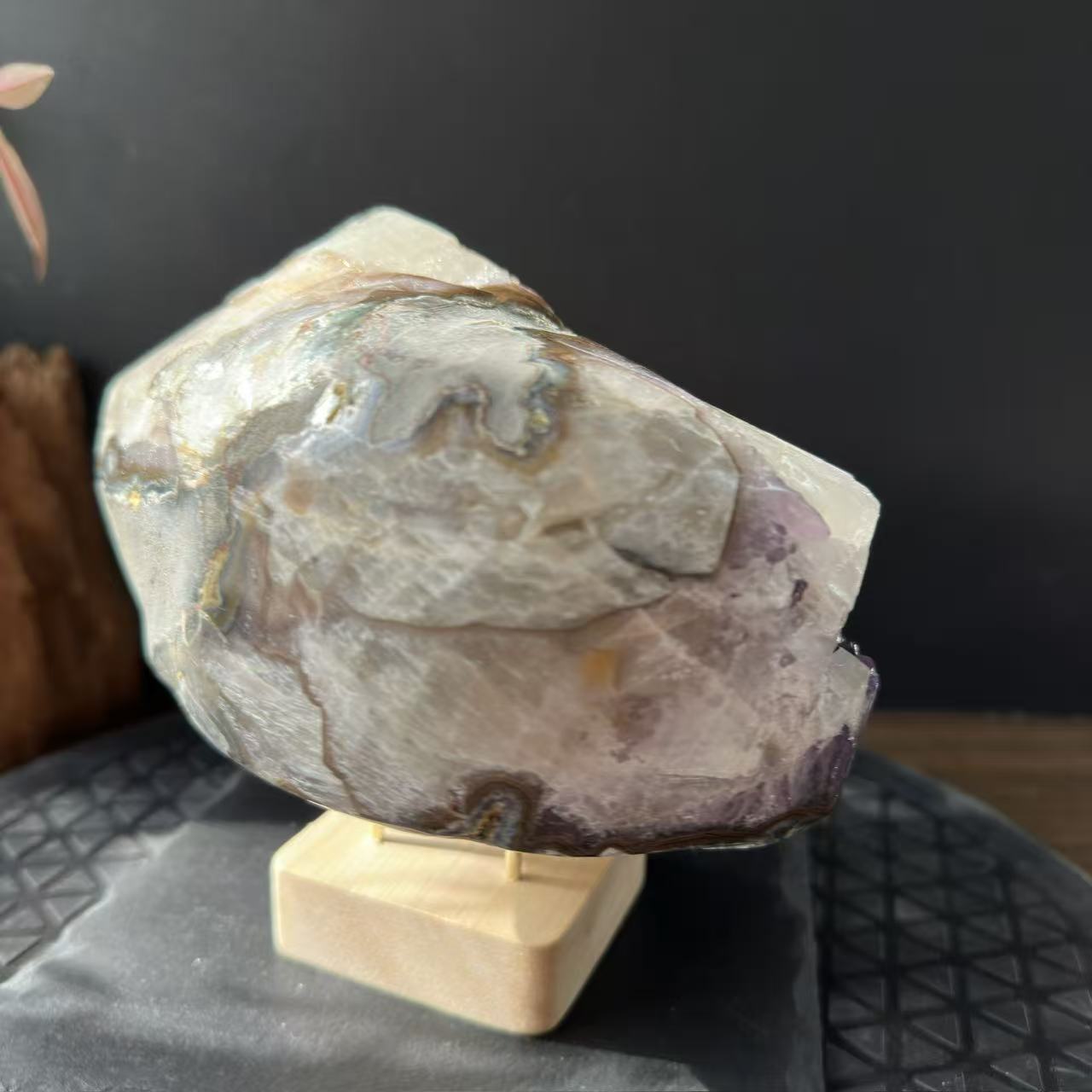 Uruguayan Amethyst with Calcite Coexisting Rough Stone