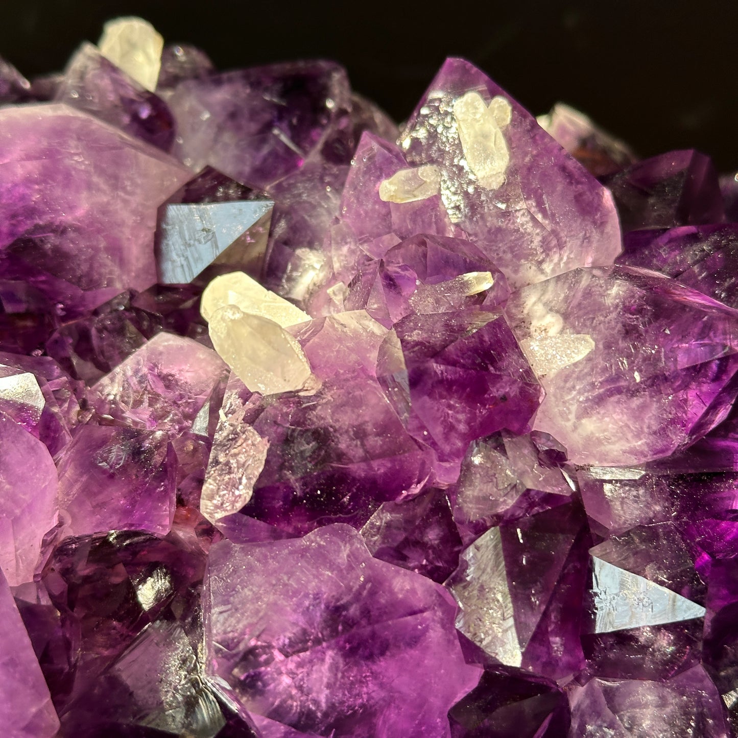 Premium Uruguayan Amethyst & Calcite Coexistence Display Stone | One of a Kind 10kg）
