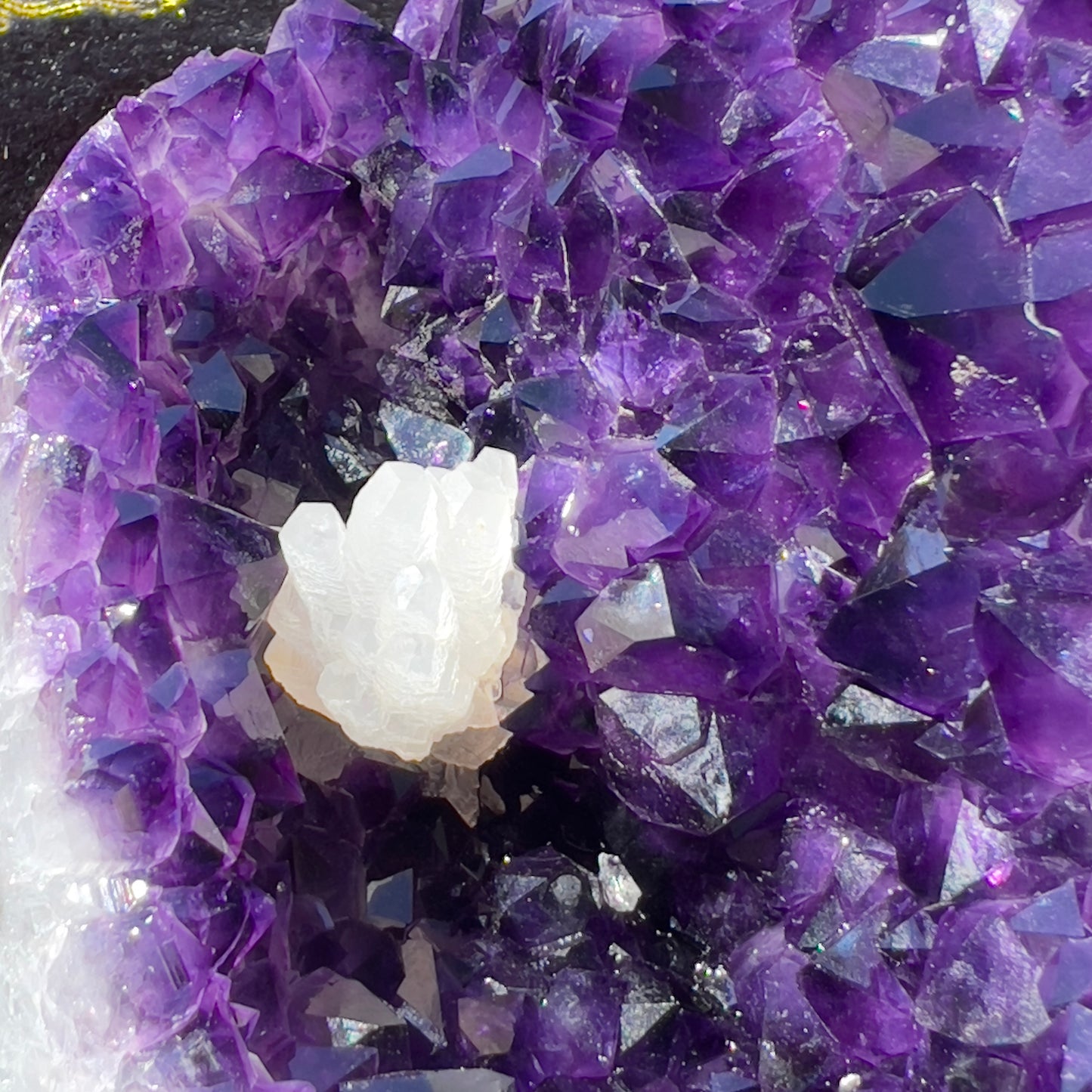 Top Grade Uruguay Amethyst Druze with Calcite Flower, Large Deep Purple Amethyst Cluster, Unique Crystal Geode Specimen, Raw Mineral-3693g