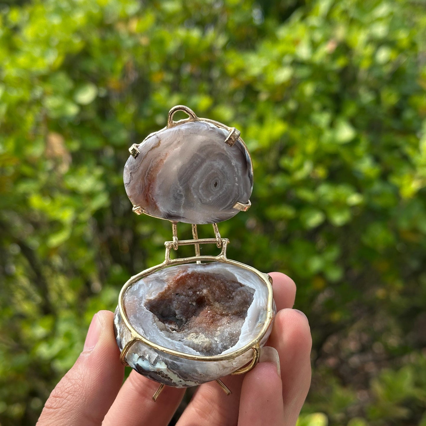 Natural Agate Geode Jewelry Box, Brazilian Sugar Druzy Crystal Trinket Case on Metal Stand, Ring Bearer Pick Exact A-D