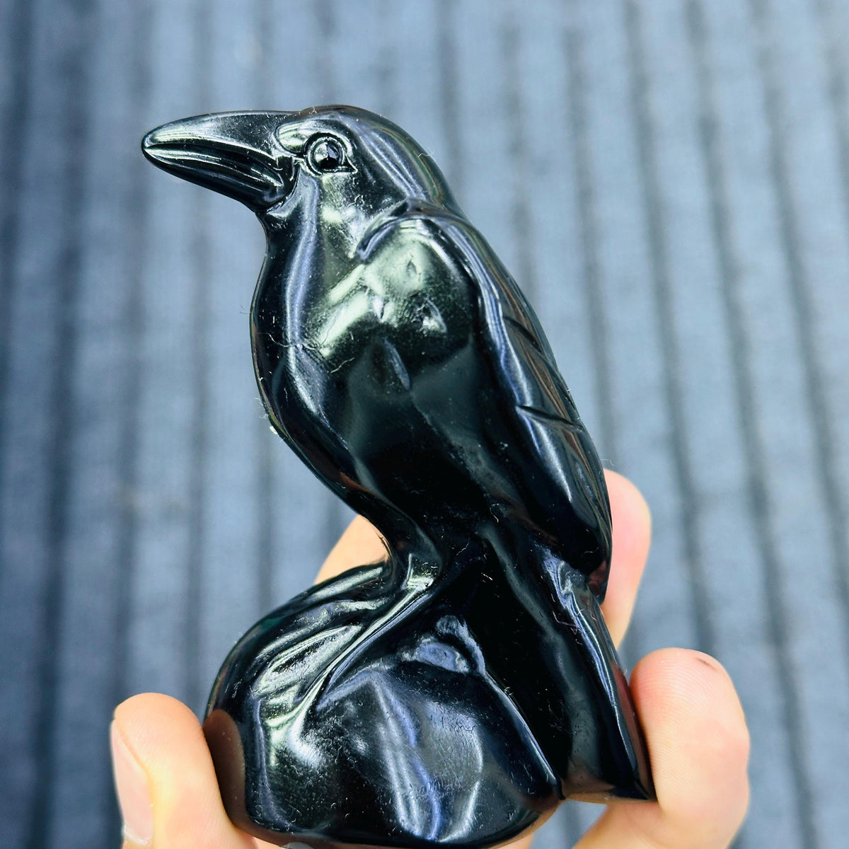 Black Obsidian Crow Carving, Natural Crystal Raven Bird Statue, Gothic Witchy Crystal Decor Gift - view 5