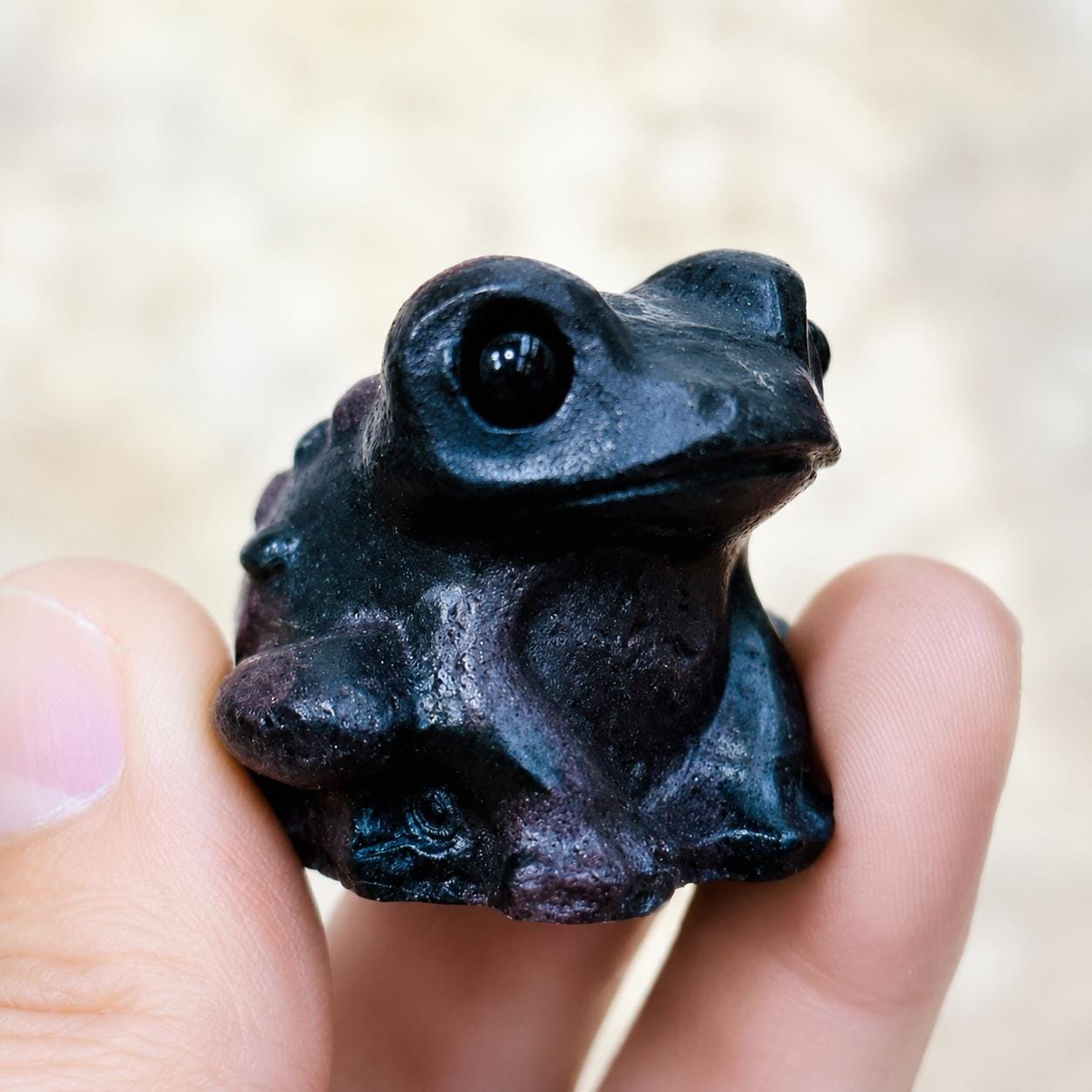 Cute Crystal Frog Carving, Peach Blossom Jade Xiuyan Jade Black Obsidian Mini Frog Figurine, Small Animal Gift