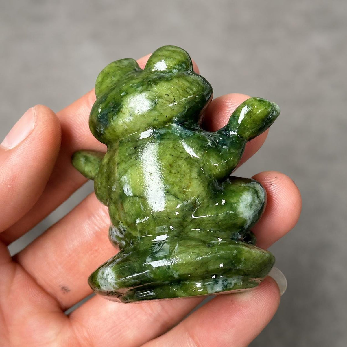 Cute Xiuyan Jade Frog Carving, Serpentine Jade Mini Frog Figurine, Small Crystal Animal Gift, Desk Deco - view 3