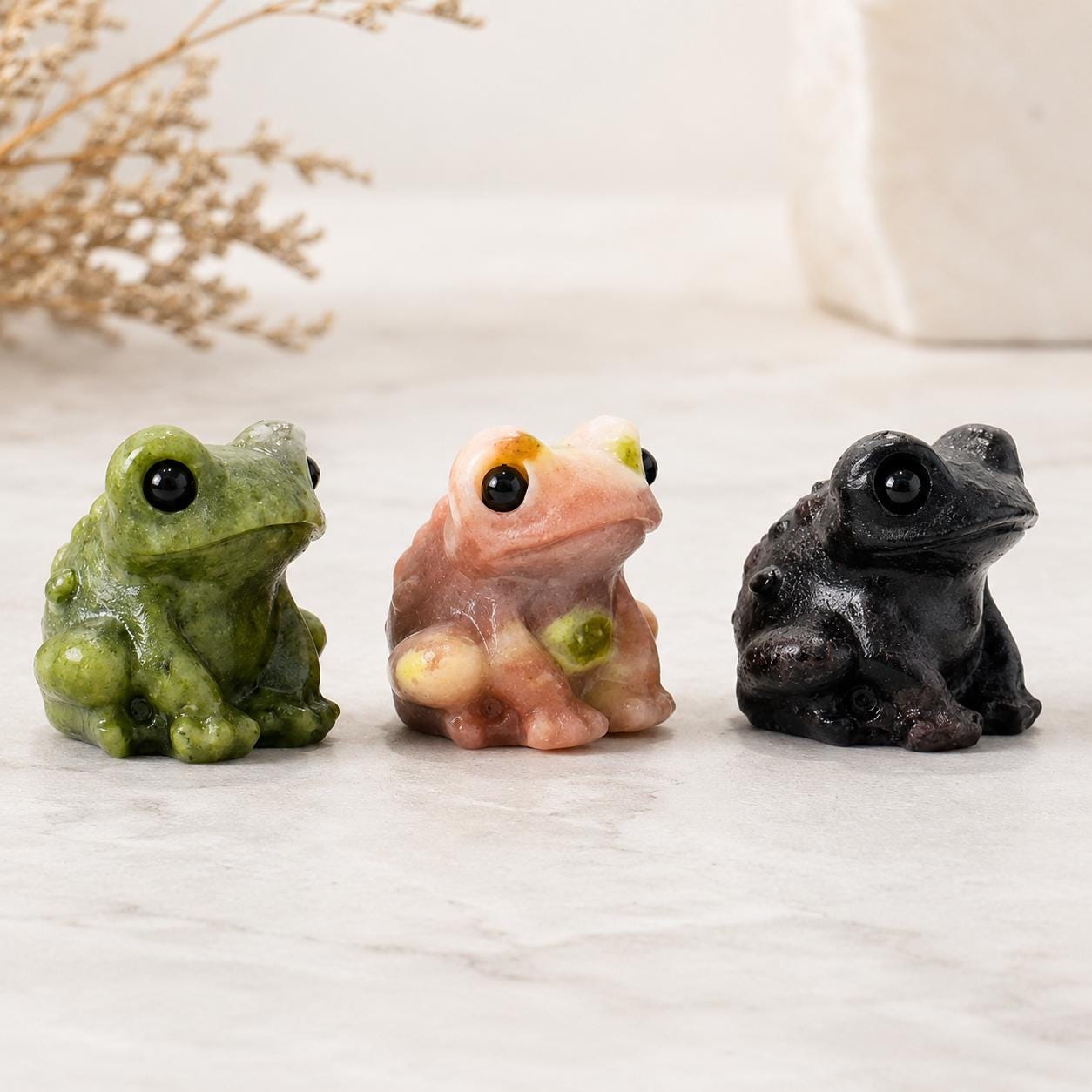 Cute Crystal Frog Carving, Peach Blossom Jade Xiuyan Jade Black Obsidian Mini Frog Figurine, Small Animal Gift