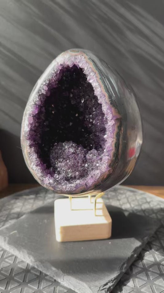 Uruguayan Amethyst Dragon Egg